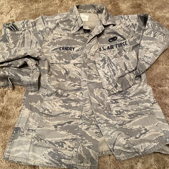 BDU camouflage top's size 36small - Picture 2 of 6